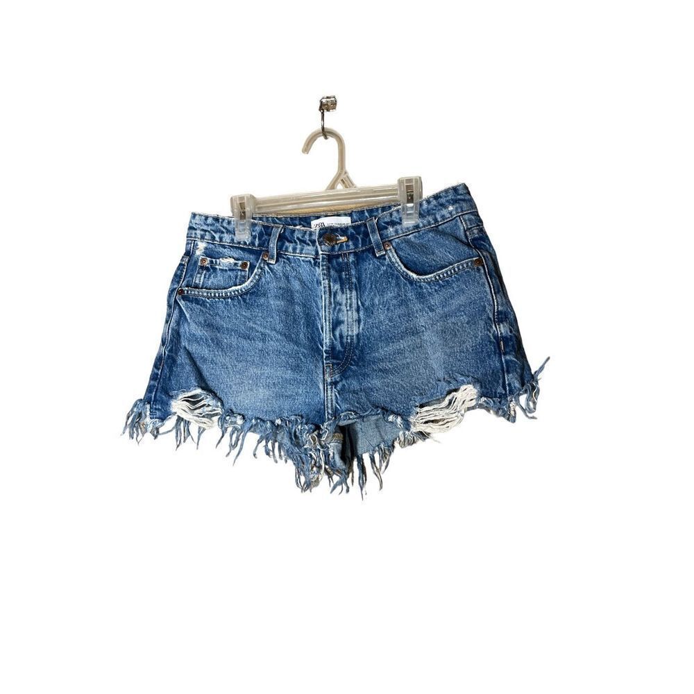 Zara High Rise Distressed Jean Shorts‎ Size 4